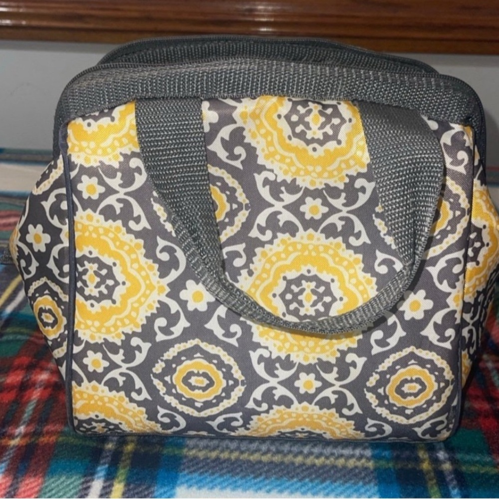 Stylish Gray and Yellow Patterned Women's lunch bag